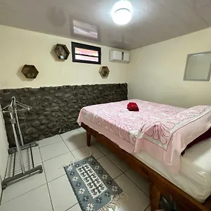 Couette-café Kahea Ragni, Punaauia (Tahiti)